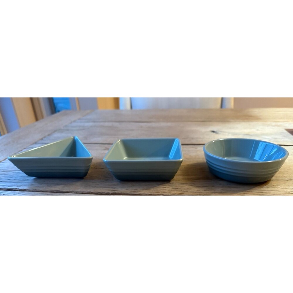 Le Creuset Stoneware Geometric Tapas Serving Dishes Set of 3 Sea Salt Green NEW - Picture 5 of 7